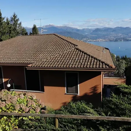 La Bella Vista Penthouse ストレーザ
